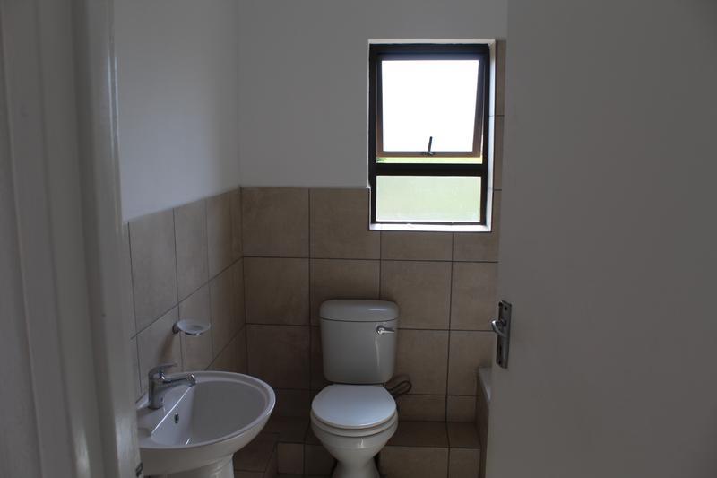 To Let 2 Bedroom Property for Rent in Klerksdorp North West